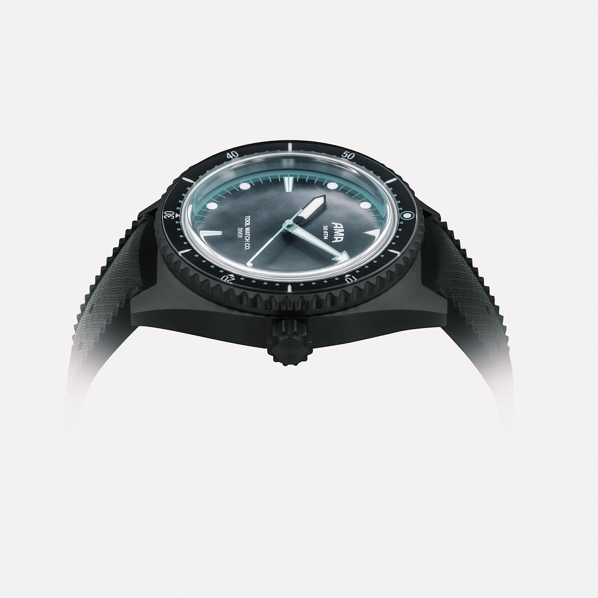 AMA Night Dive case profile showing dive-watch proportions