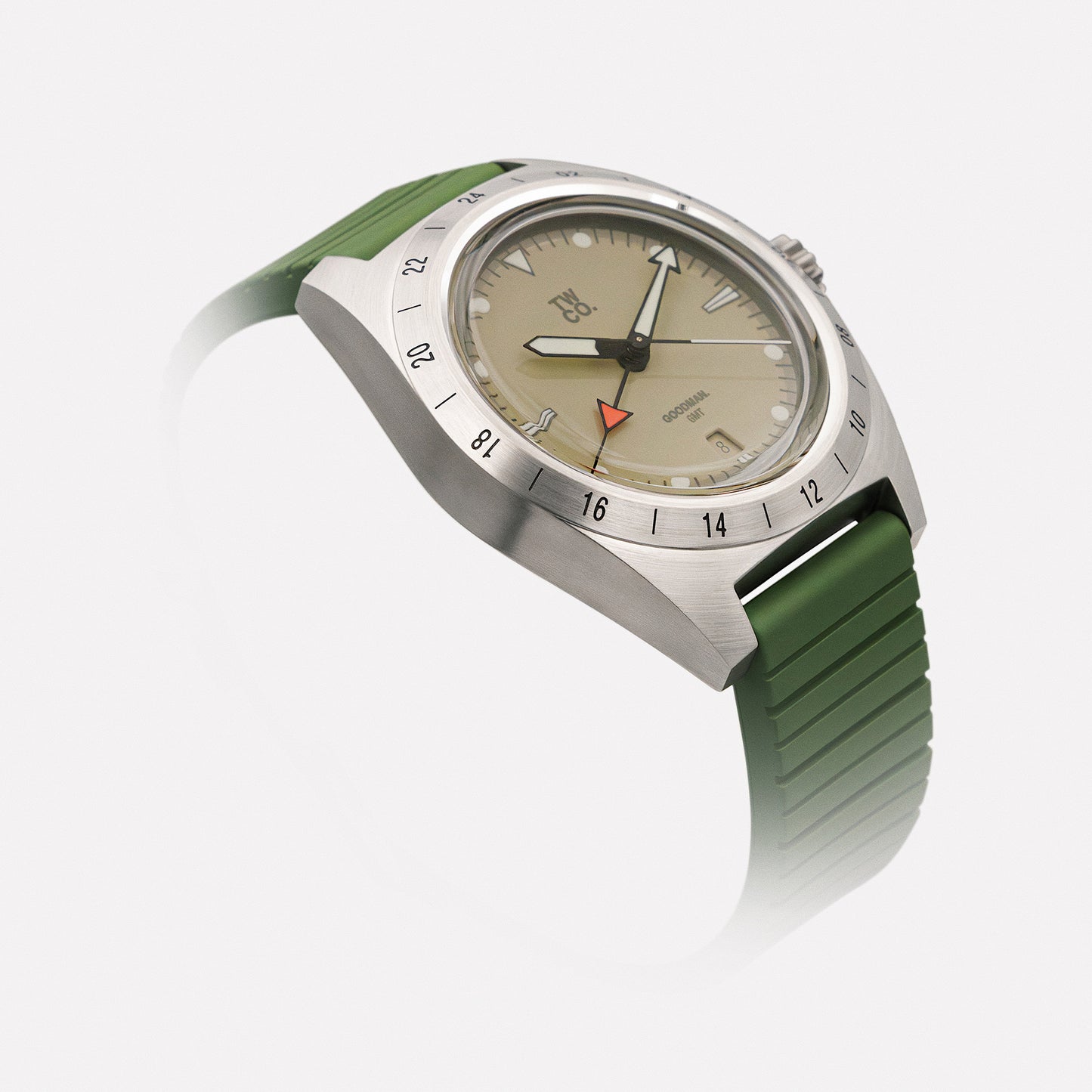 Goodman GMT Utility three-quarter view on FKM rubber strap
